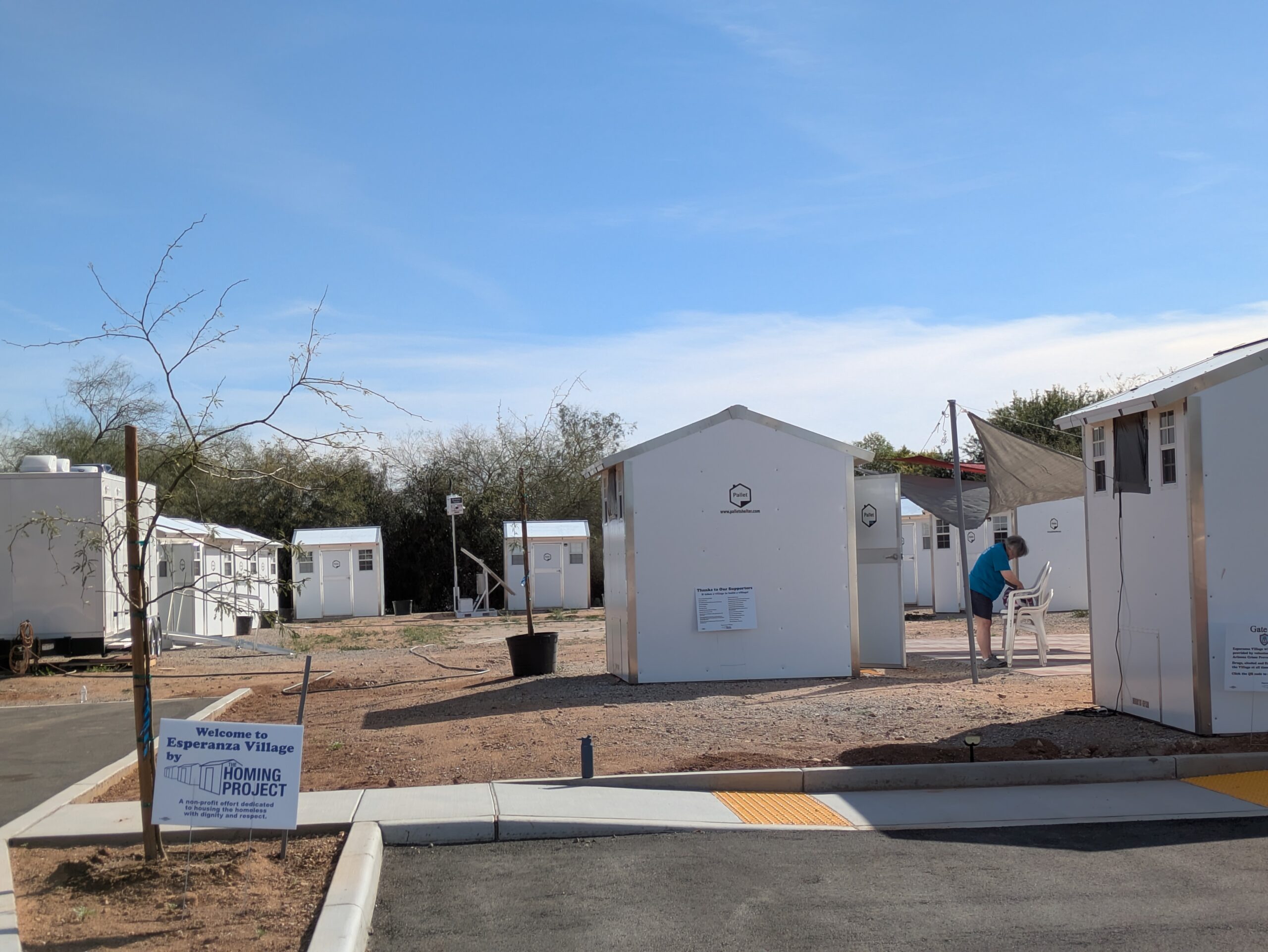 Photo of the Esperanza Village from the parking lot